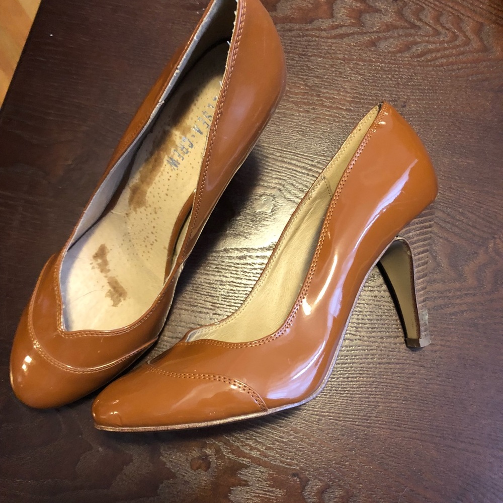 Patent heels size 10 Chelsea Crew